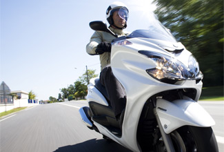 Максискутер Yamaha Majesty 400 2009 - стиль, роскошь и удобства!